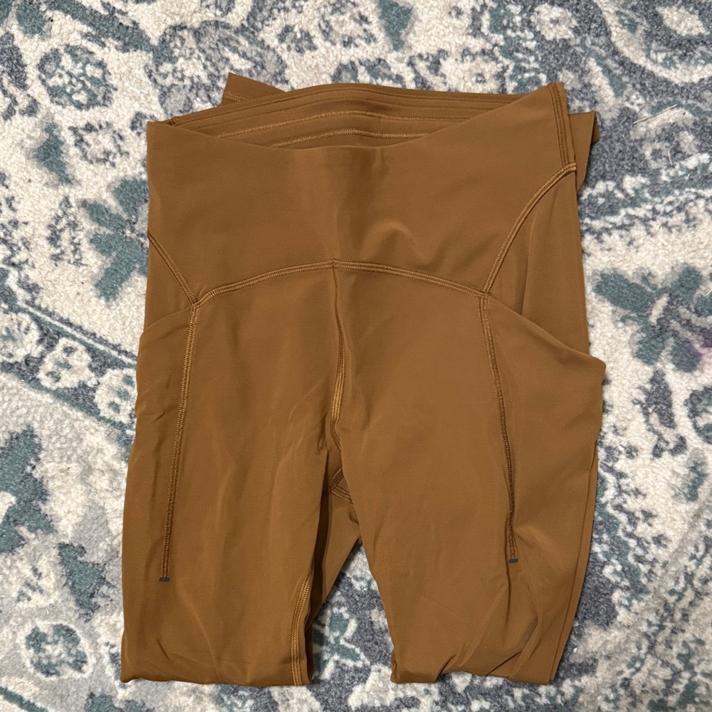 Lululemon Power Thru 25” legging